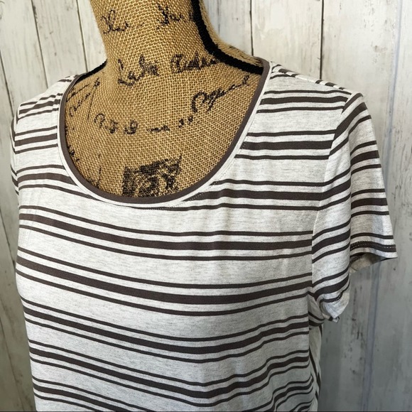 Chicos  Short Sleeve Top Size 1 Medium - Picture 3 of 5